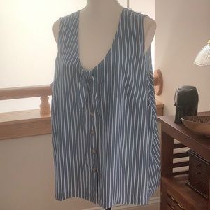 JJill short sleeve shirt.